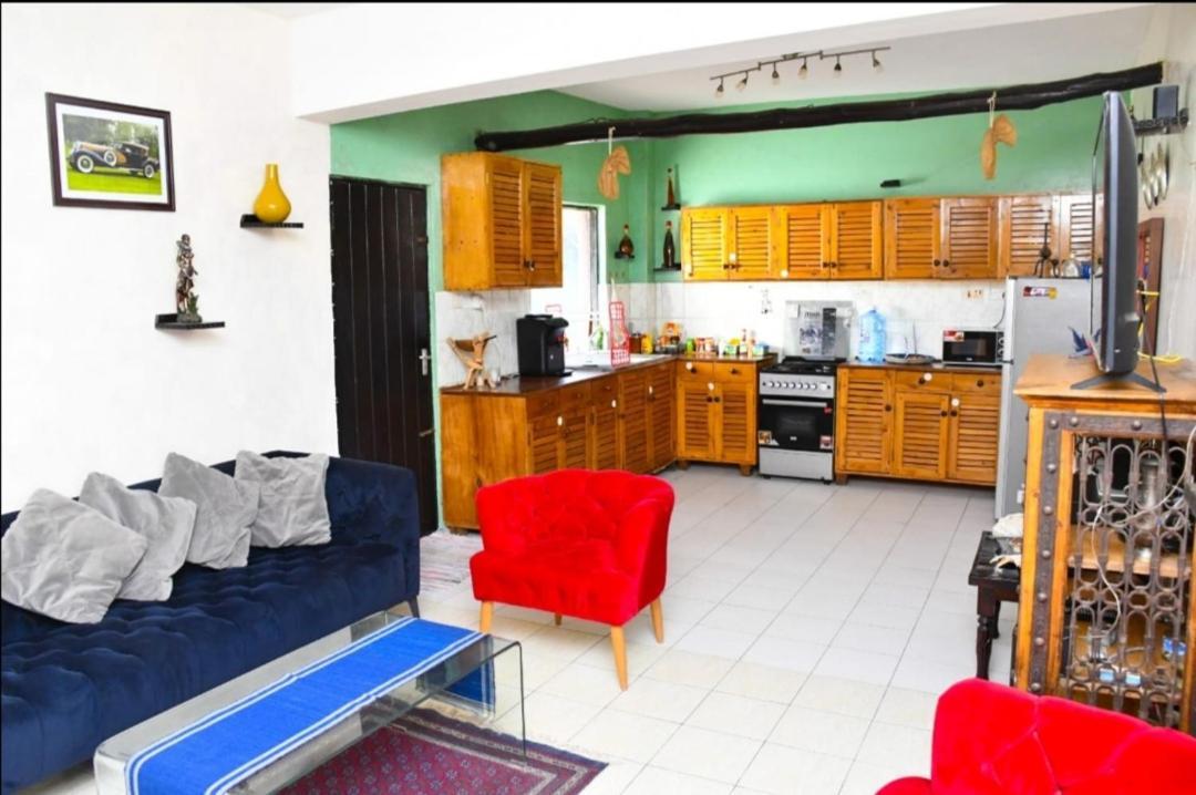 Mavericks Convenient Cozy Loft In Diani'S Cbd أوكوندا المظهر الخارجي الصورة